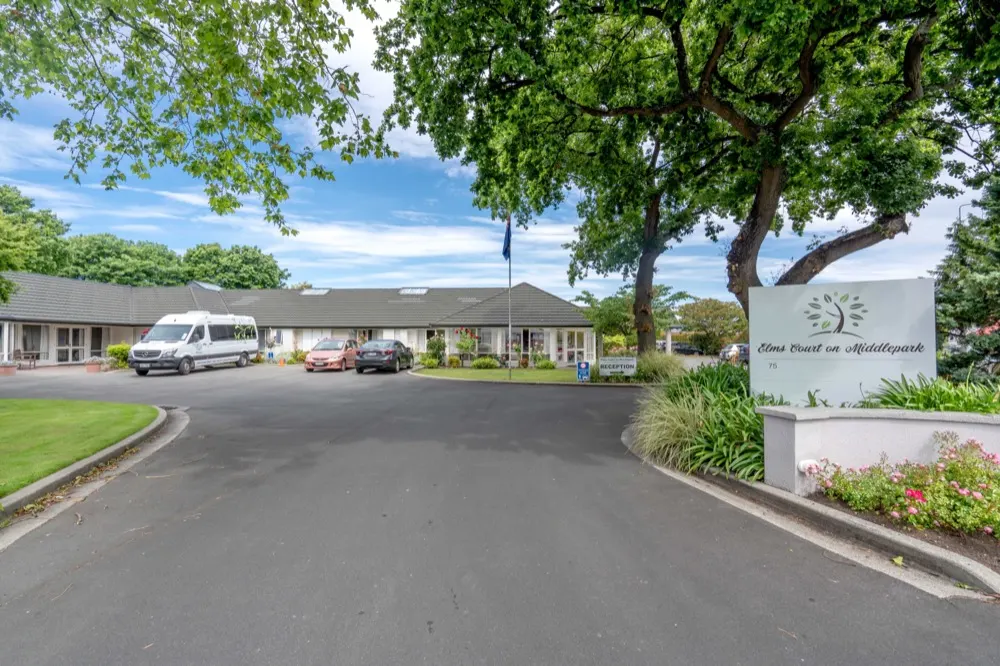 Life at Elms Court on Middlepark